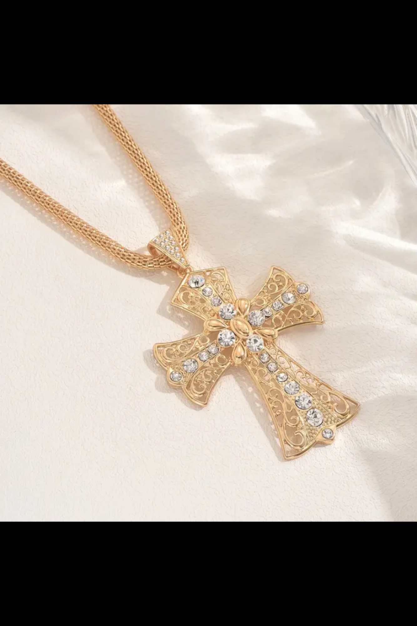 RADIANT FAITH CROSS NECKLACE