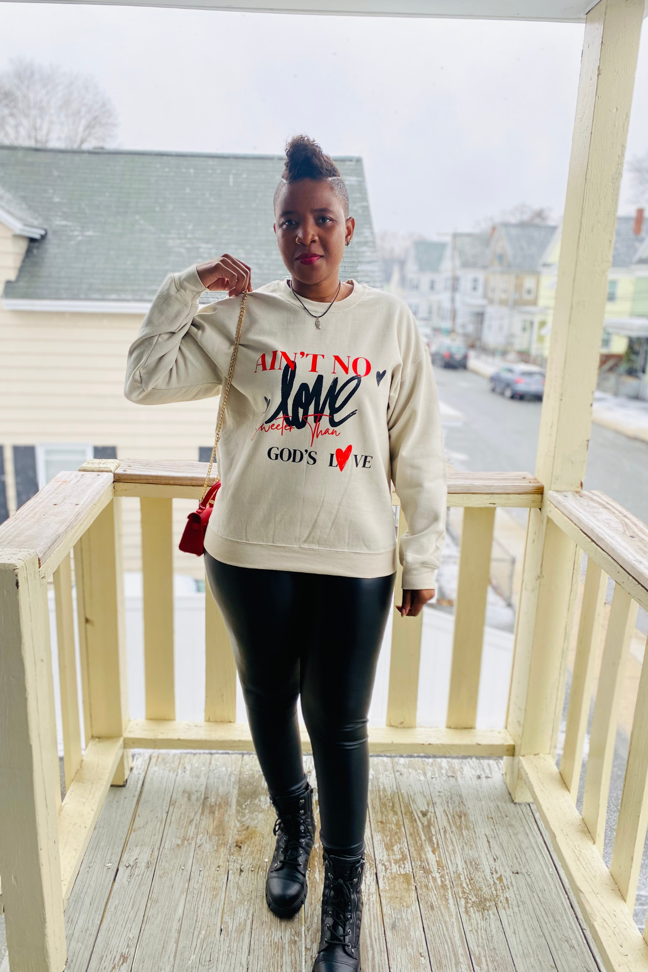 AINT NO LOVE SWEATSHIRT