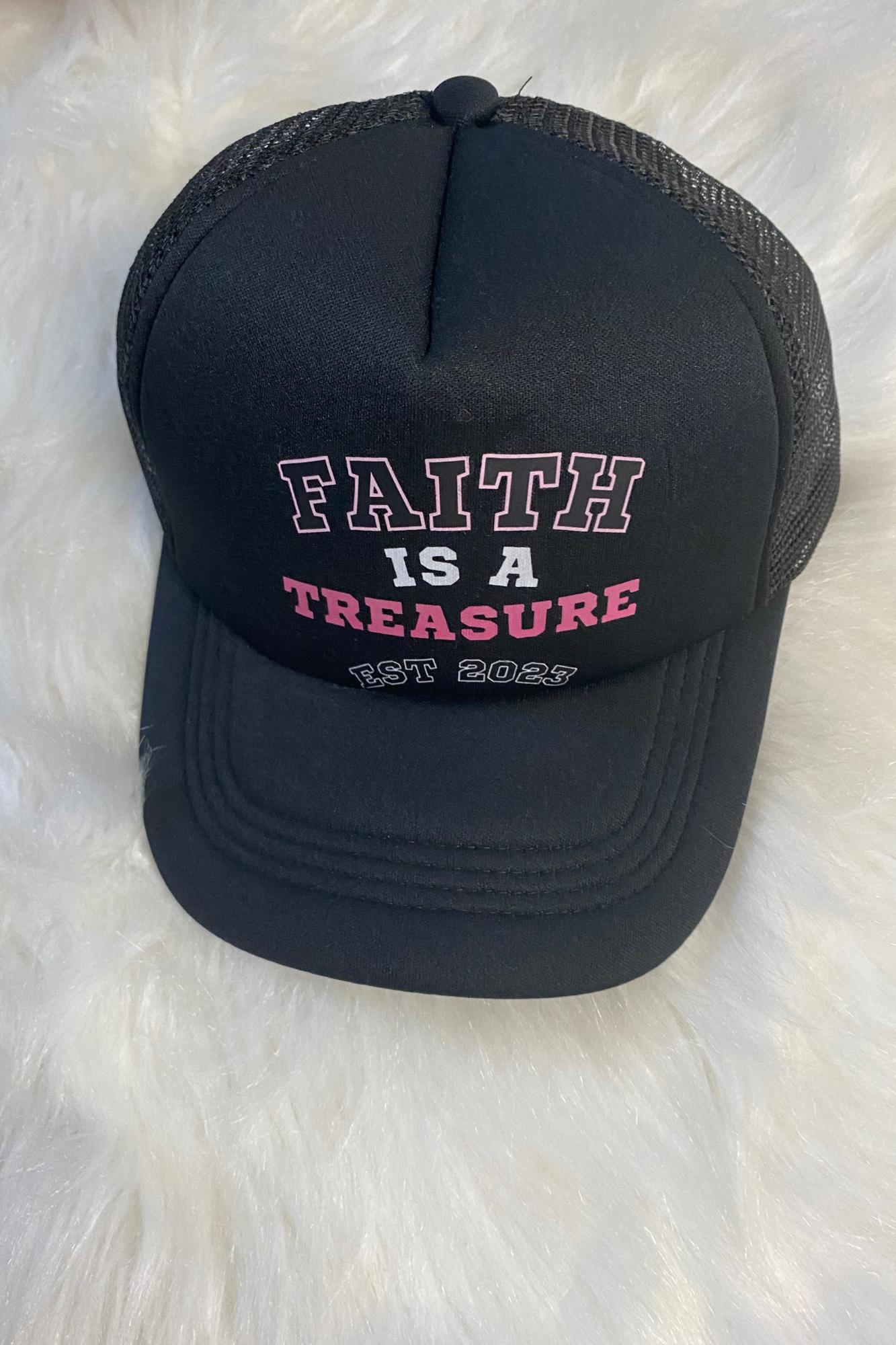 FAITH IS A TREASURE EST BLACK/PINK HAT