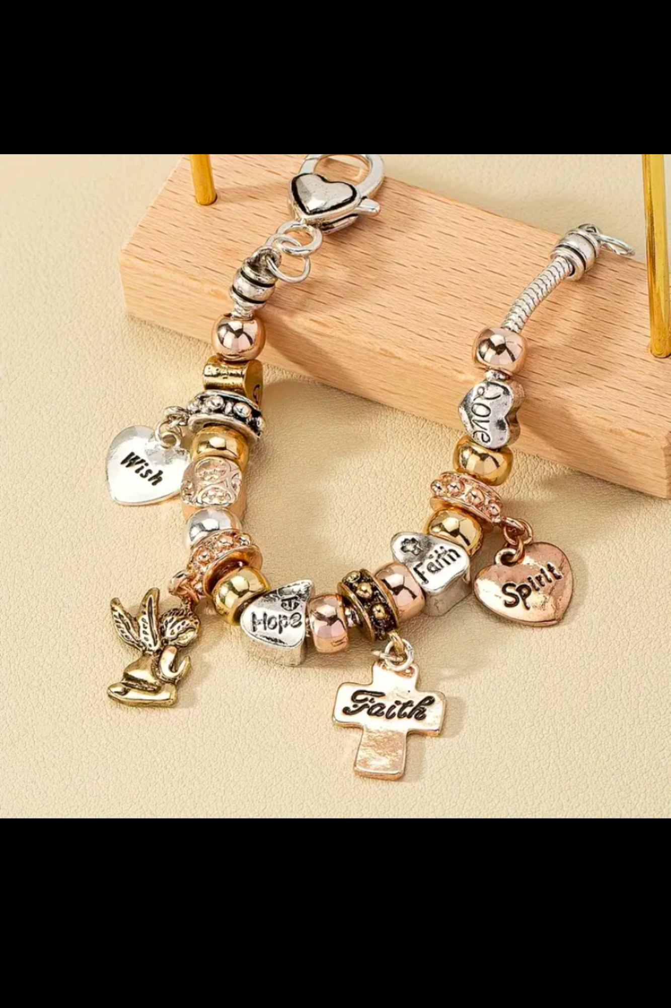 GRACEFUL SPIRIT CHARM BRACELET