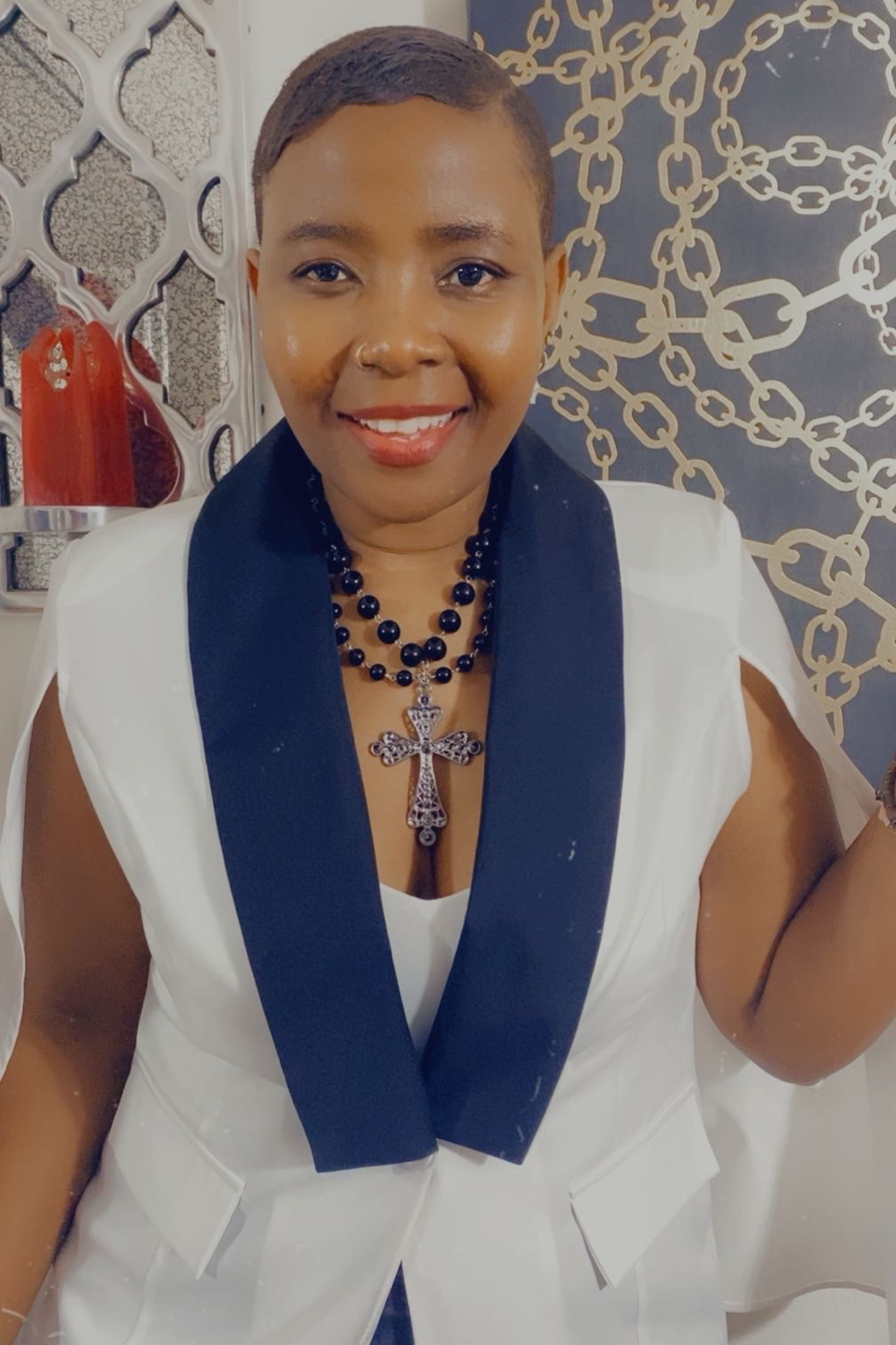 BLACK PEARLS CROSS NECKLACE