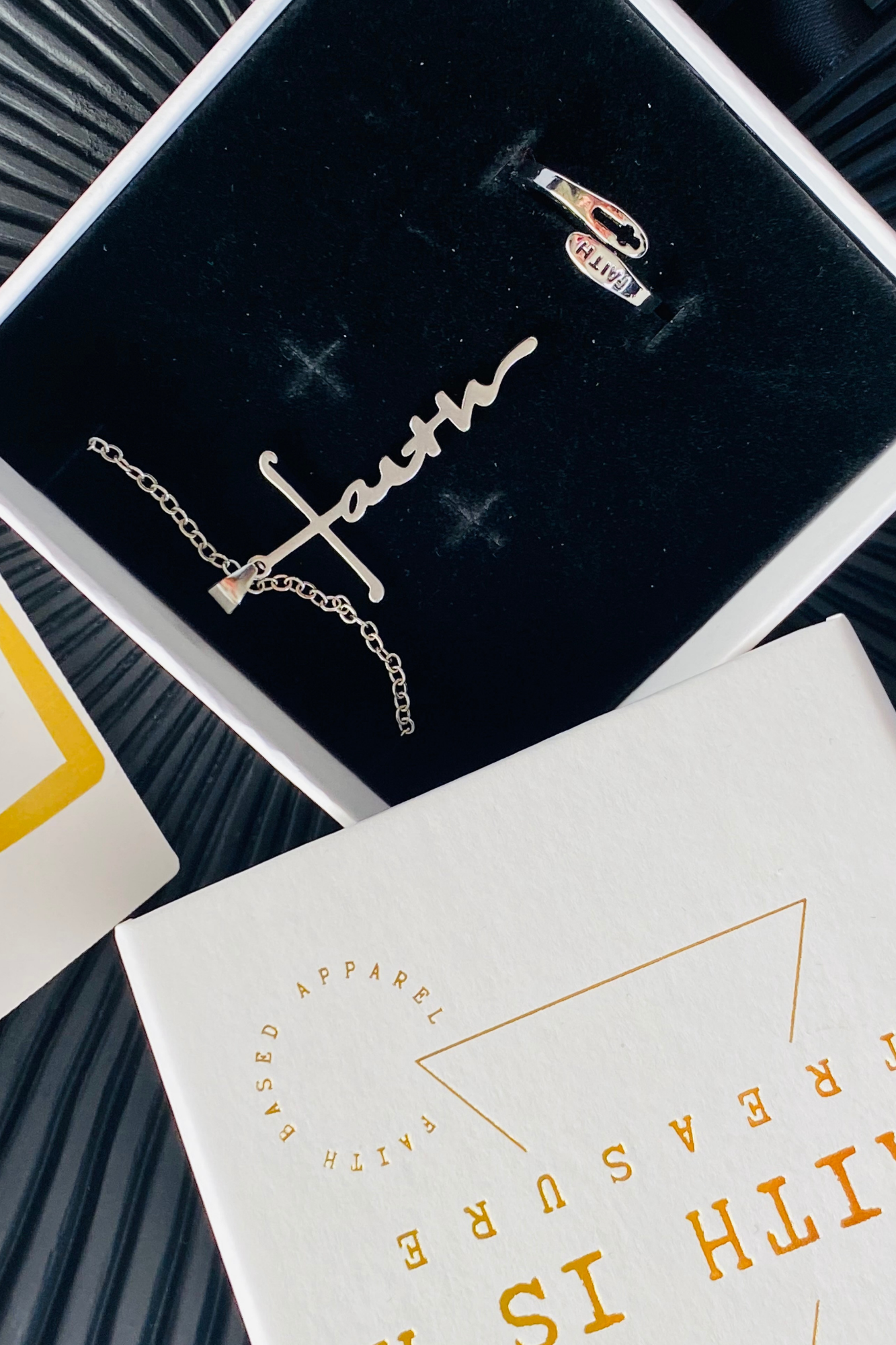 FAITH SILVER NECKLACE PENDANT RING SET