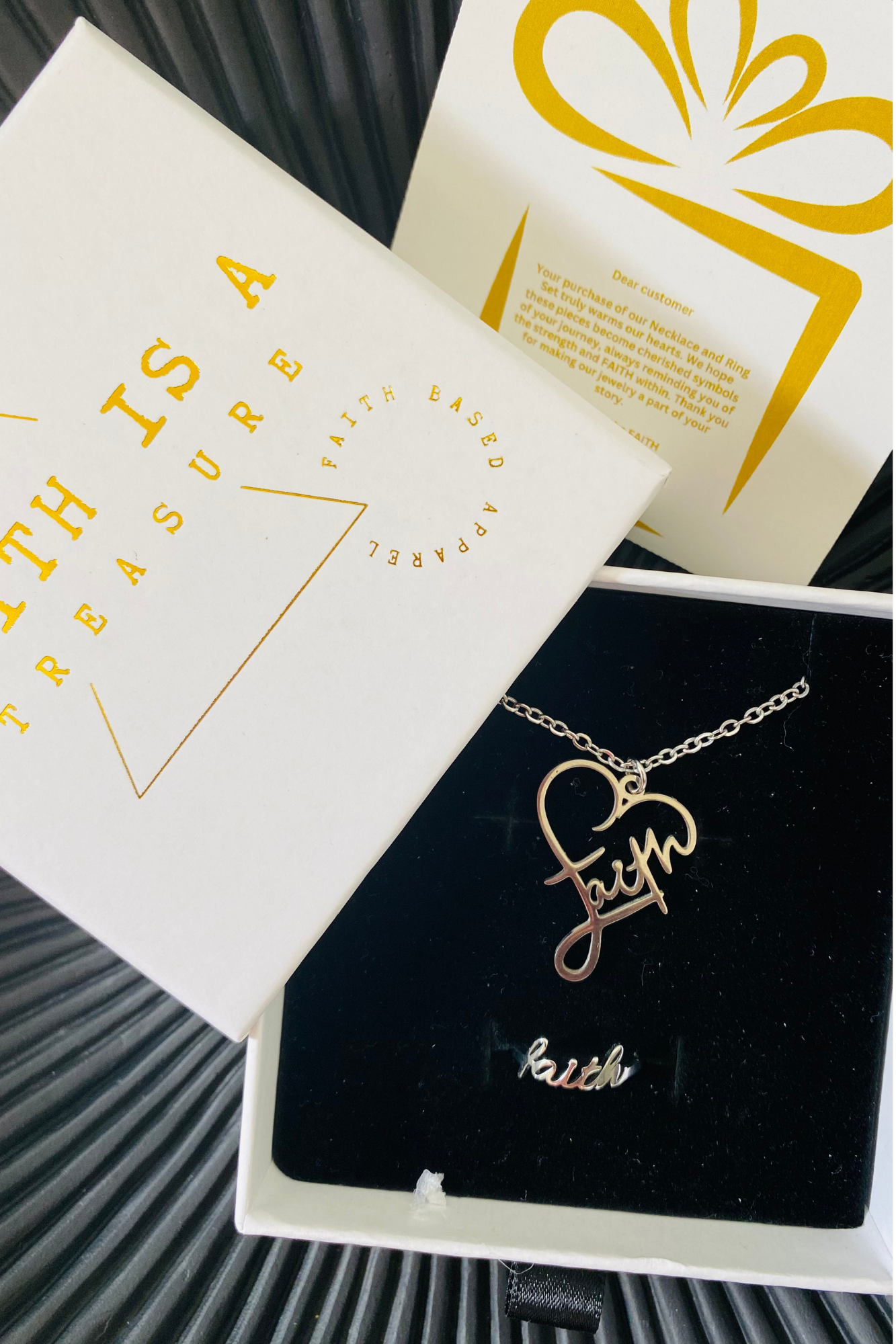 FAITH NECKLACE PENDANT RING SET