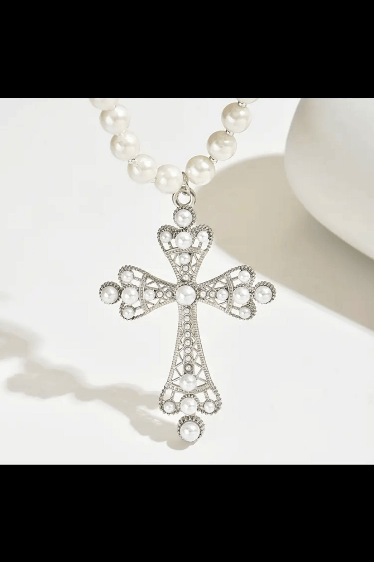 GRACE & PEARL CROSS NECKLACE
