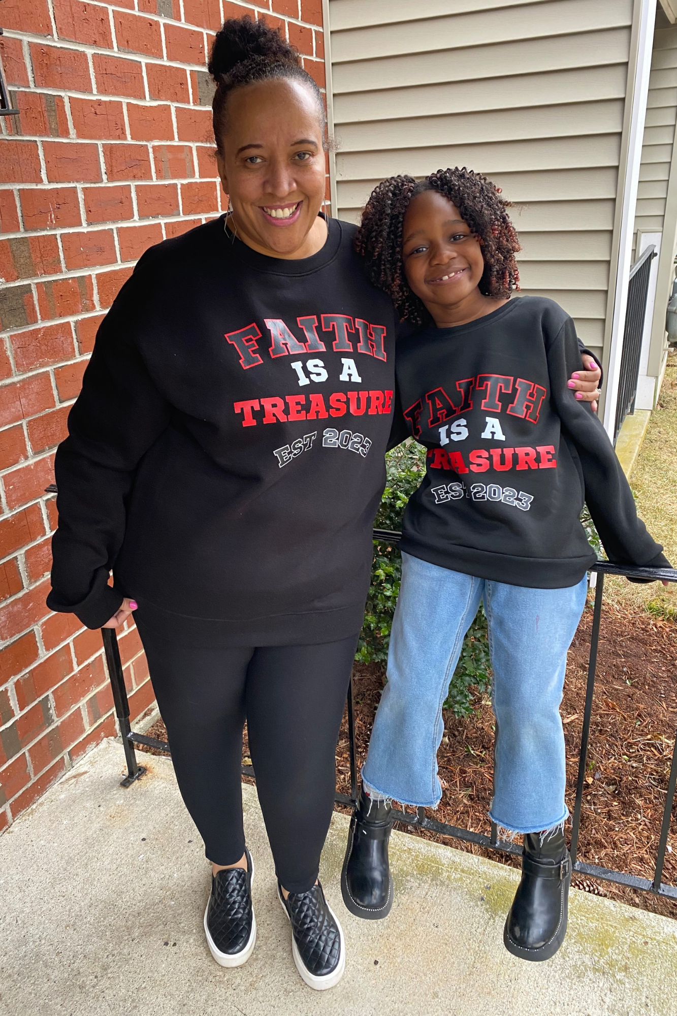 FAITH IS A TREASURE EST KIDS SWEATSHIRT