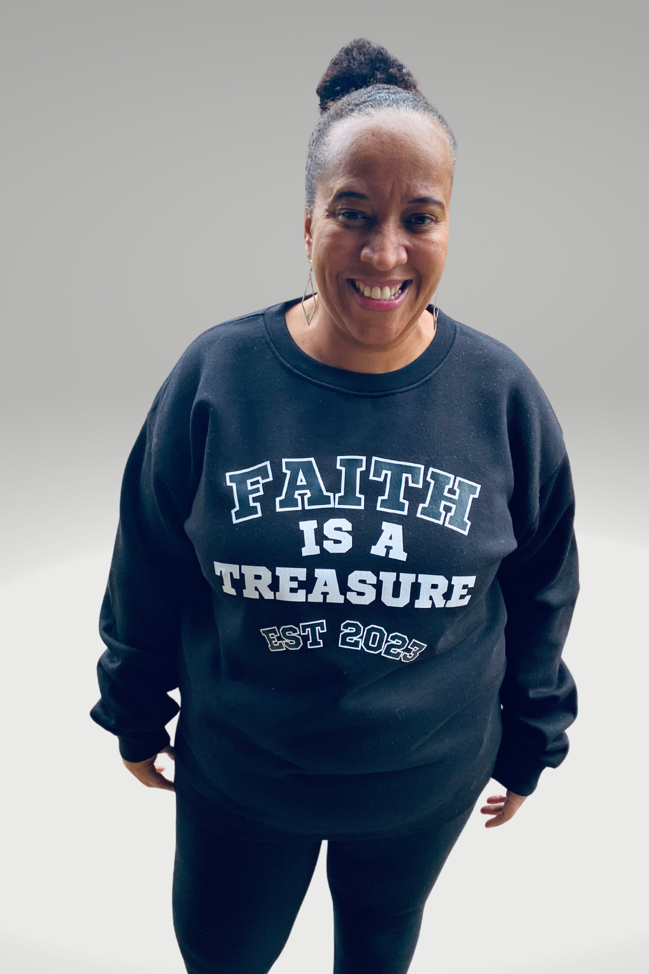 FAITH IS A TREASURE EST SWEATSHIRT