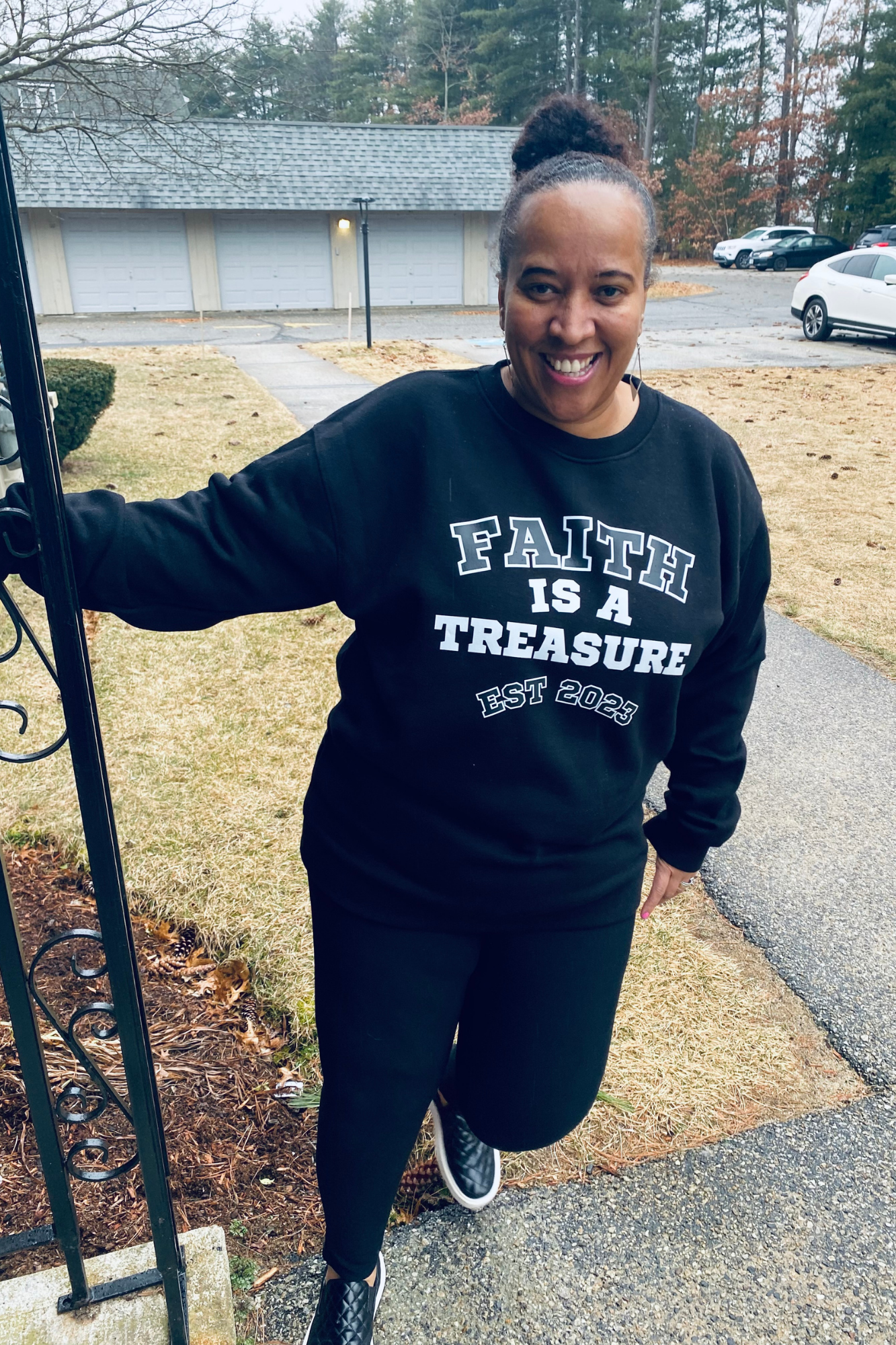FAITH IS A TREASURE EST SWEATSHIRT