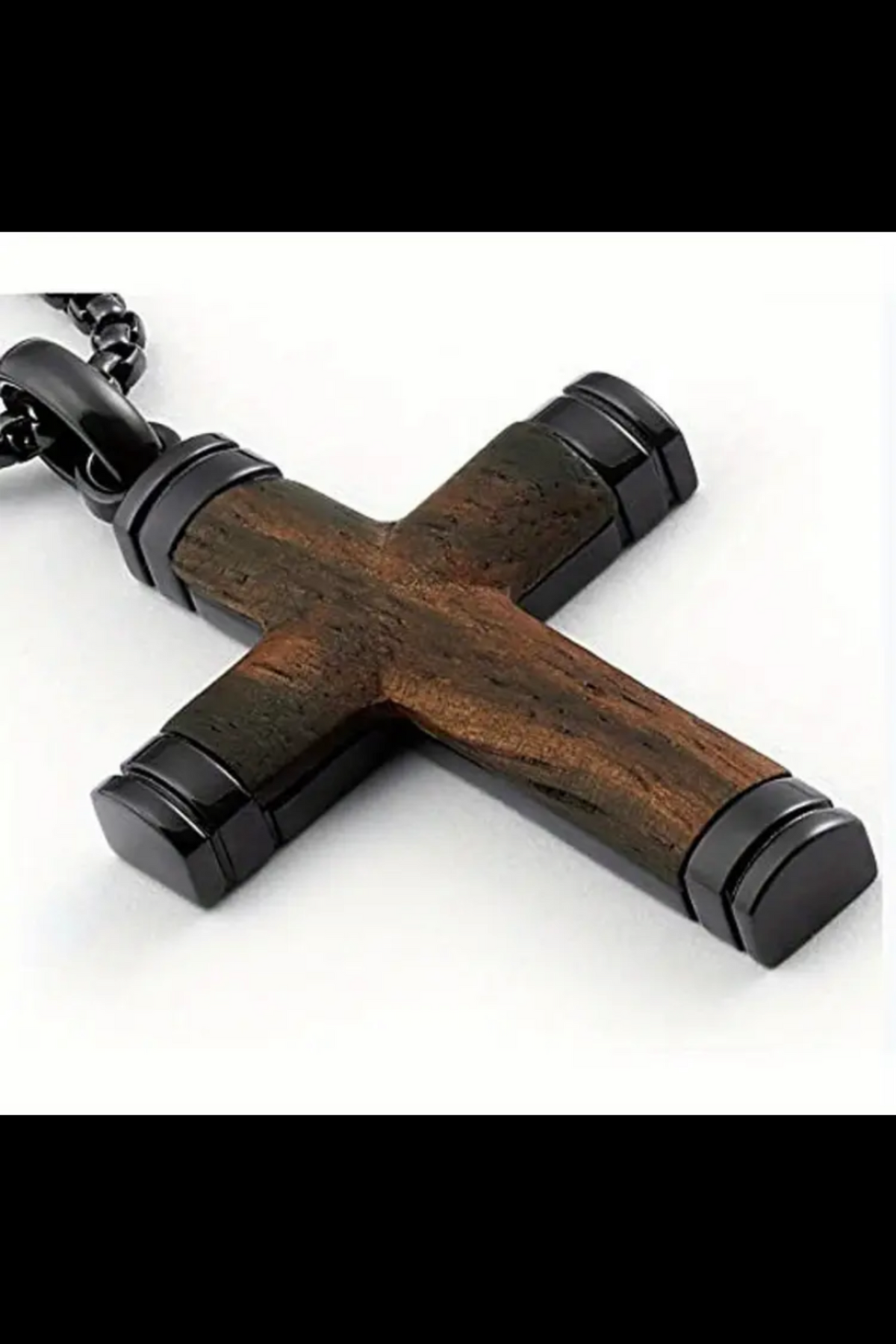 VINTAGE WOODEN CROSS NECKLACE