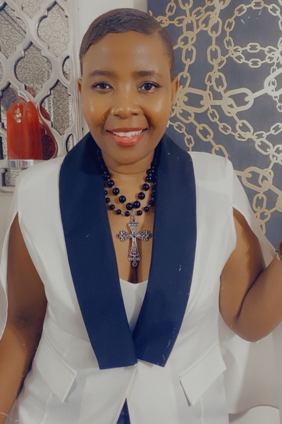 BLACK PEARLS CROSS NECKLACE