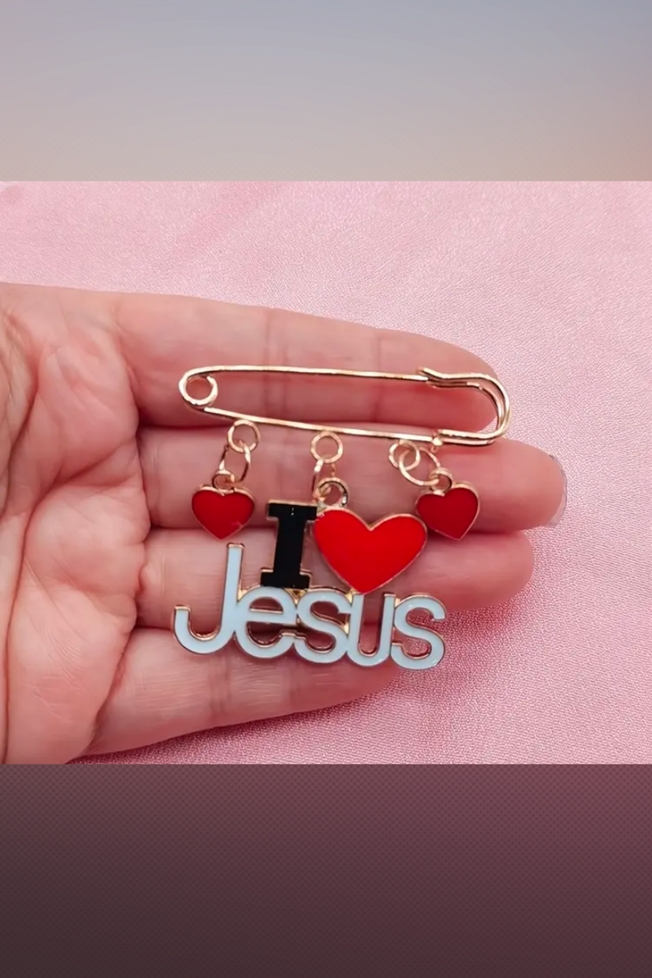 I LOVE JESUS PIN
