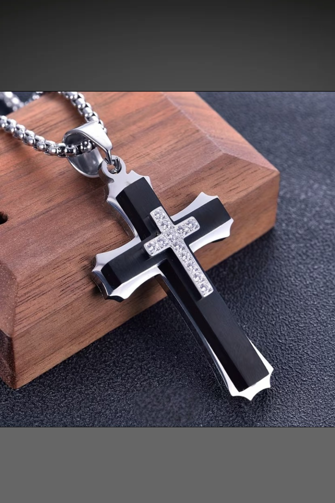 MENS CROSS NECKLACE