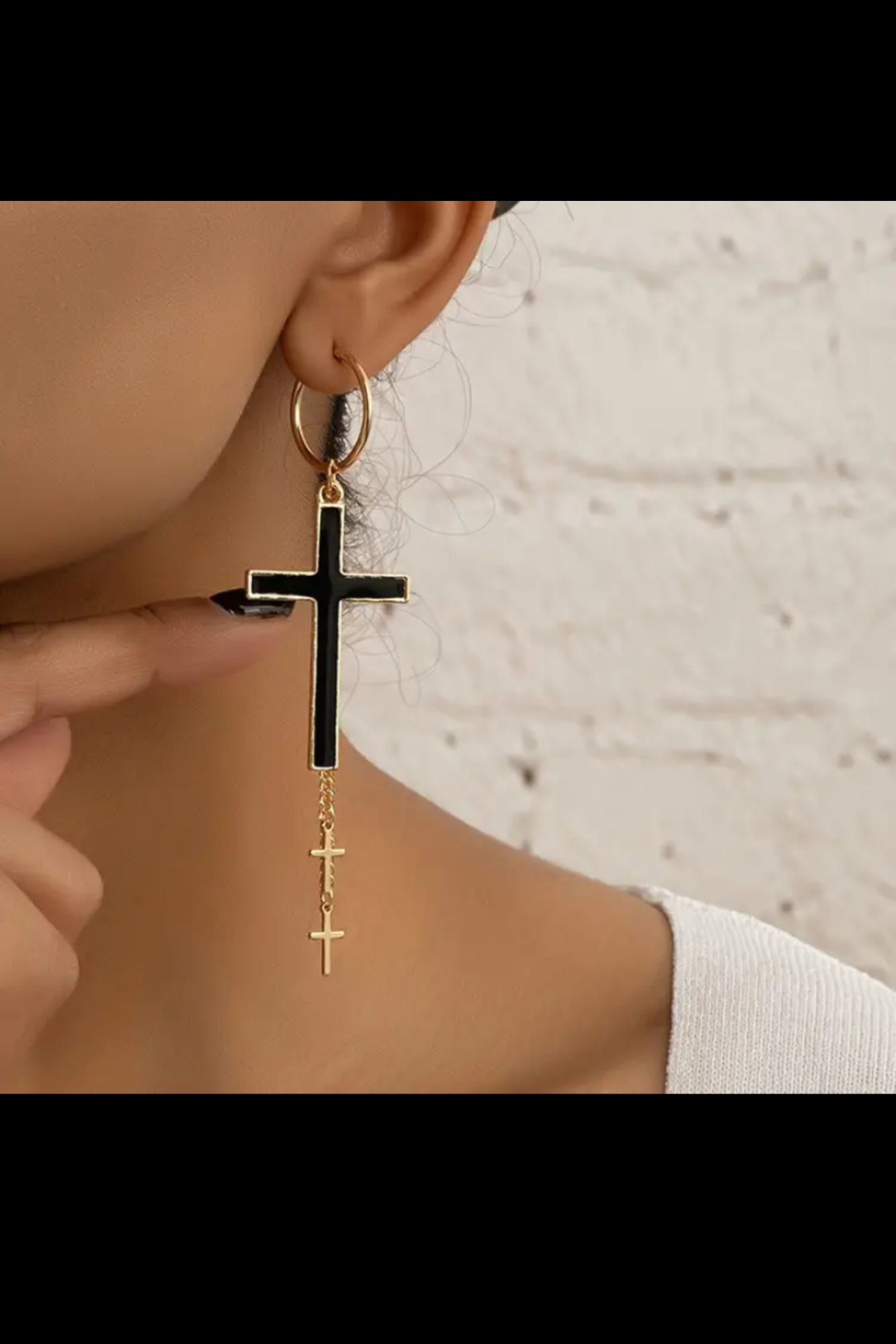 FAITHFUL GLORY CROSS CHAIN EARRINGS