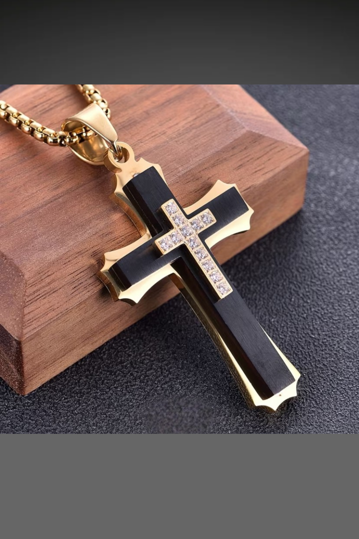 MENS CROSS NECKLACE