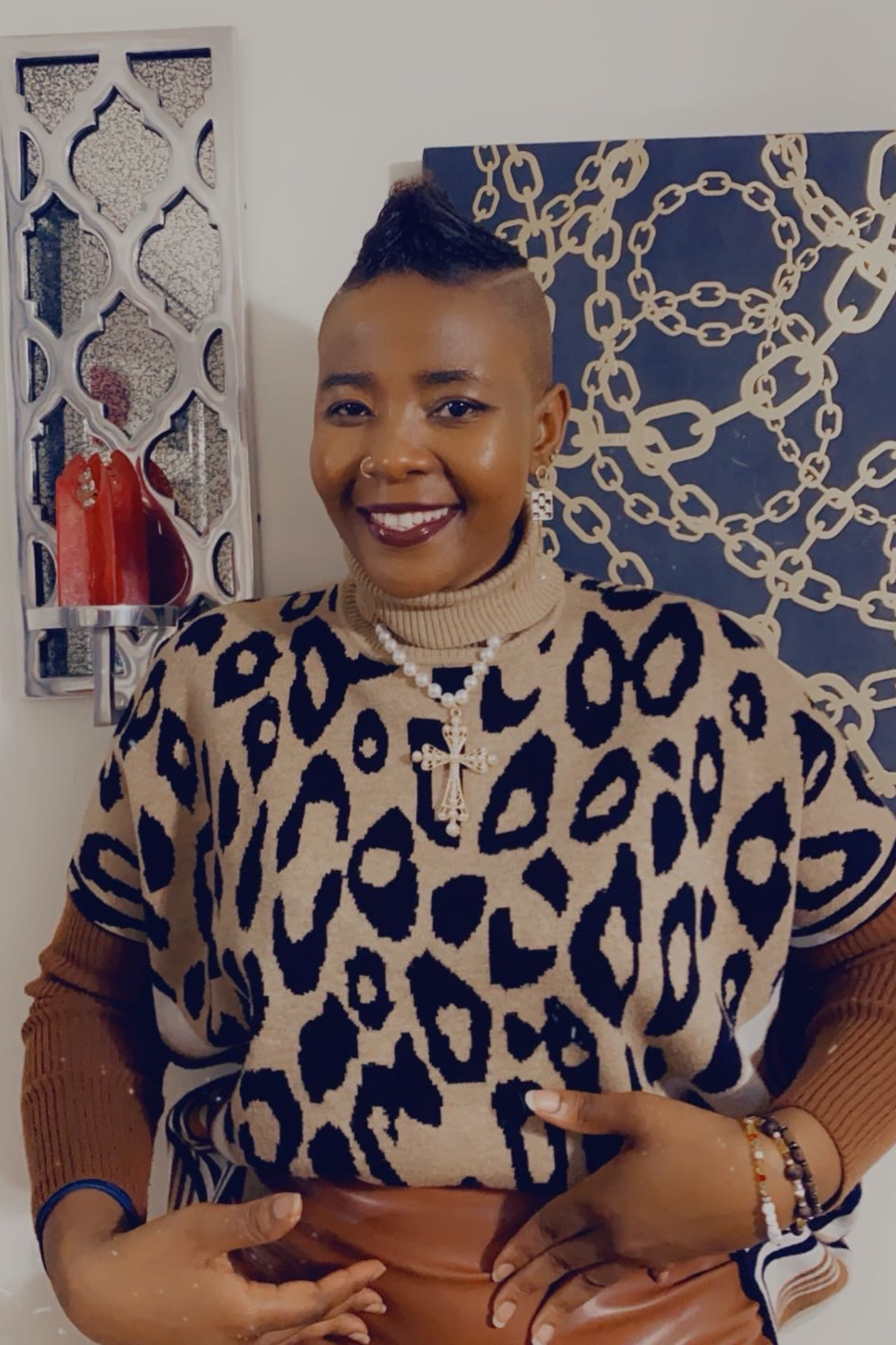 GRACE & PEARL CROSS NECKLACE